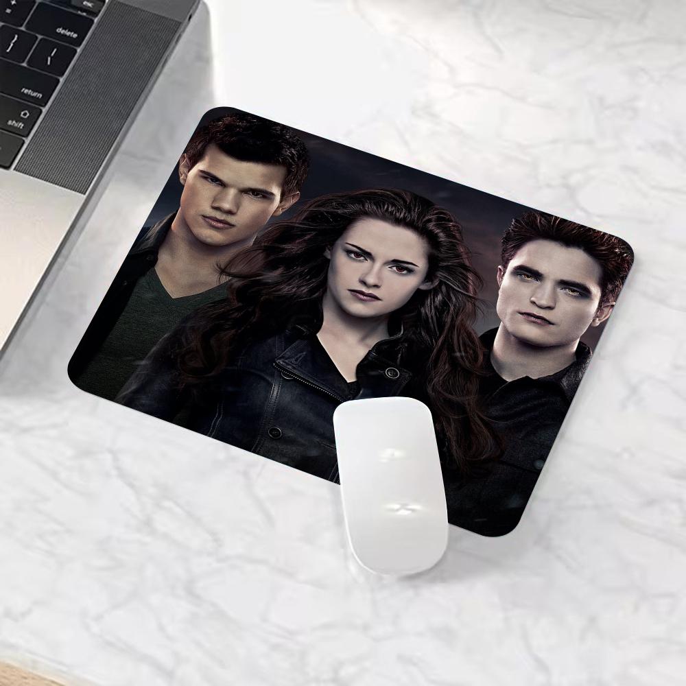 Коврик для мыши Movie Twilight – обзор и цена Laptop Accessories Writing Pad